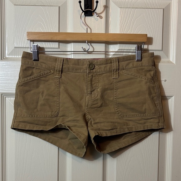 Abercrombie & Fitch Pants - Abercrombie & Fitch Khaki Women's Shorts 2